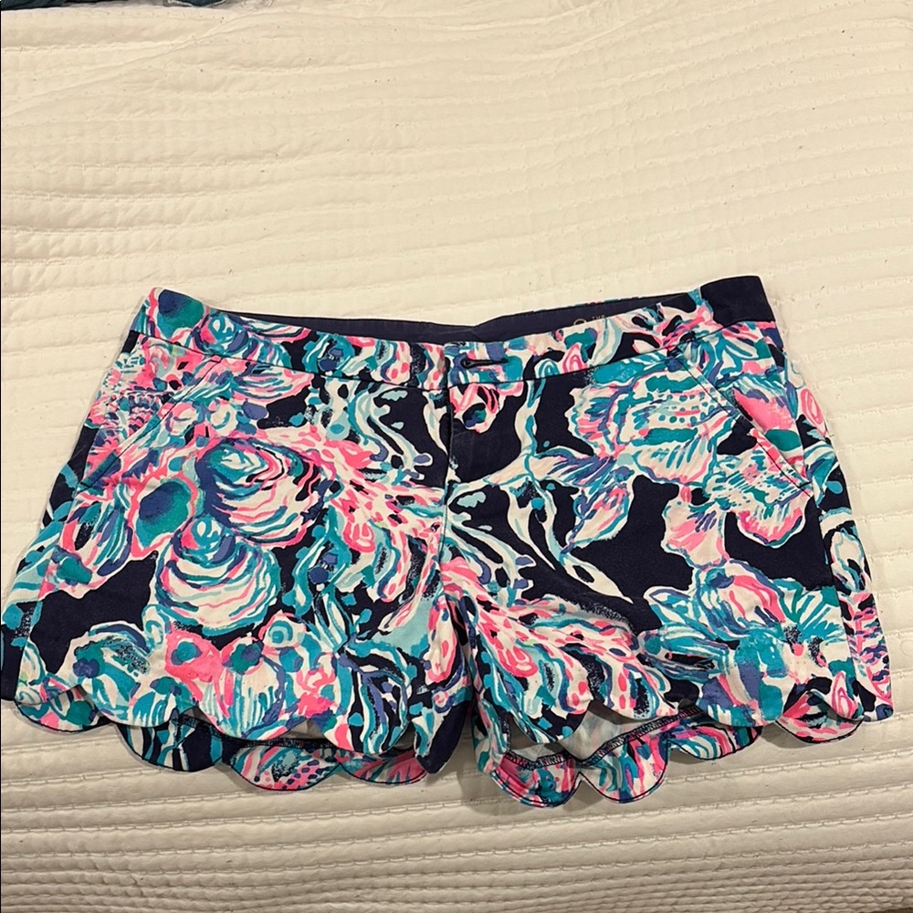 Floral Patterned Lilly Pulitzer Women's Shorts